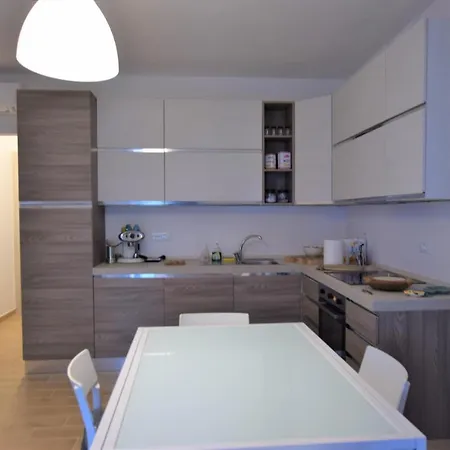 Viadelmare شقة